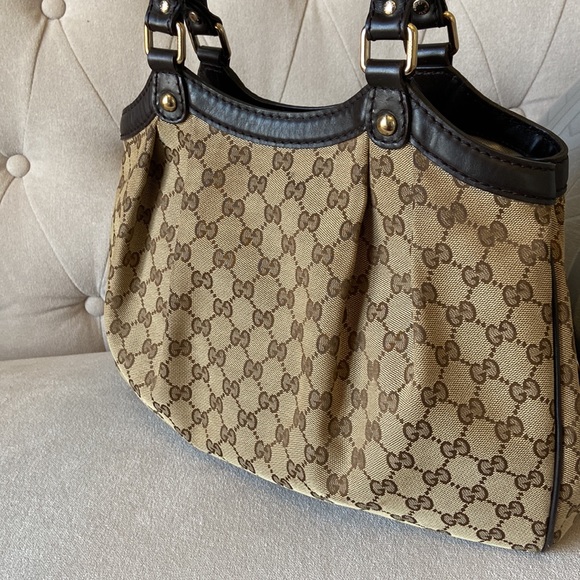 Authentic Gucci handbag - Picture 2 of 9